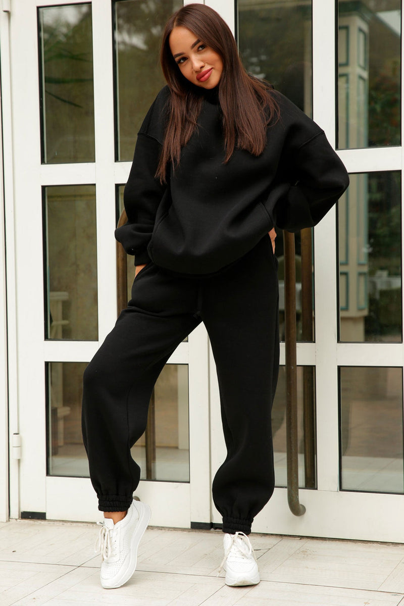 Classic Vintage Pants with a Flattering Fit