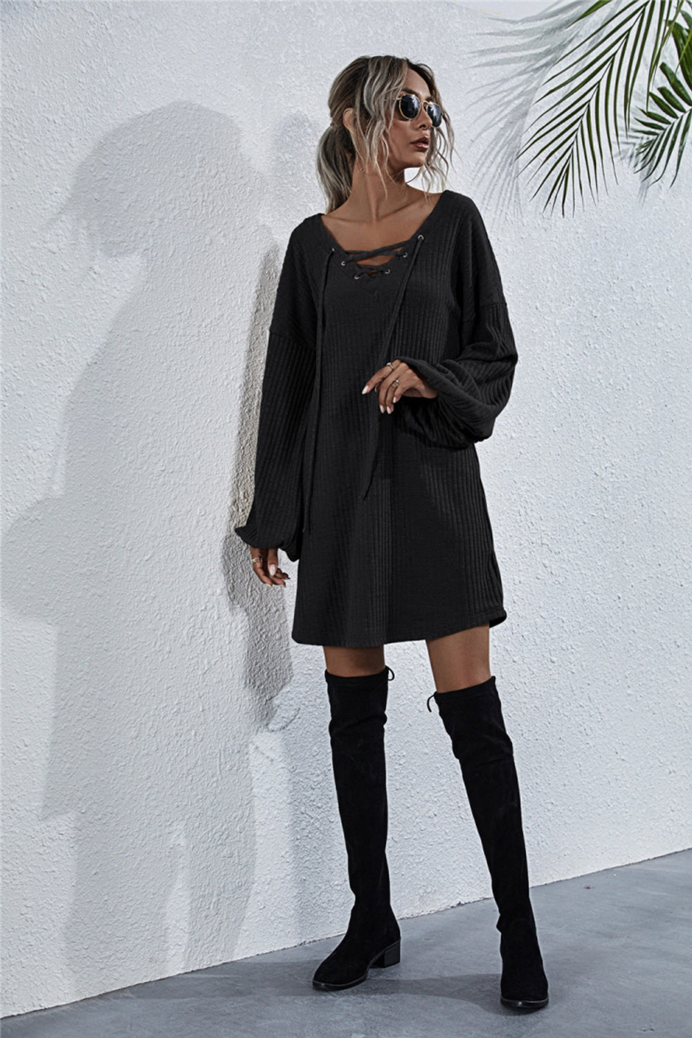 Beautifully Finished Dress in a Timeless Design