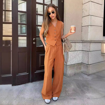 Effortlessly Elegant Garment with a Timeless Design