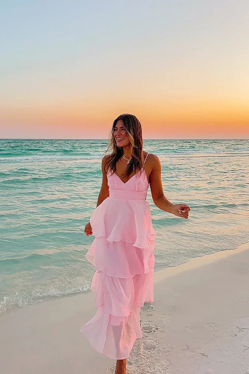 Beautifully Finished Dress in a Timeless Design