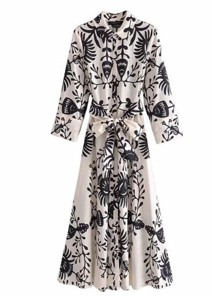 Well Tailored Dress with a Graceful Silhouette