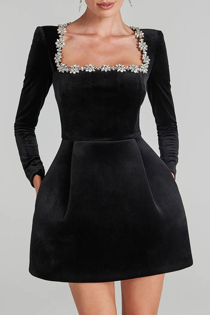 Classic Vintage Dress with a Flattering Fit