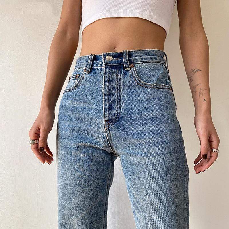 Beautifully Finished Garment in a Timeless Design