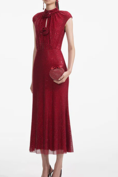 Effortlessly Elegant Dress with a Timeless Design