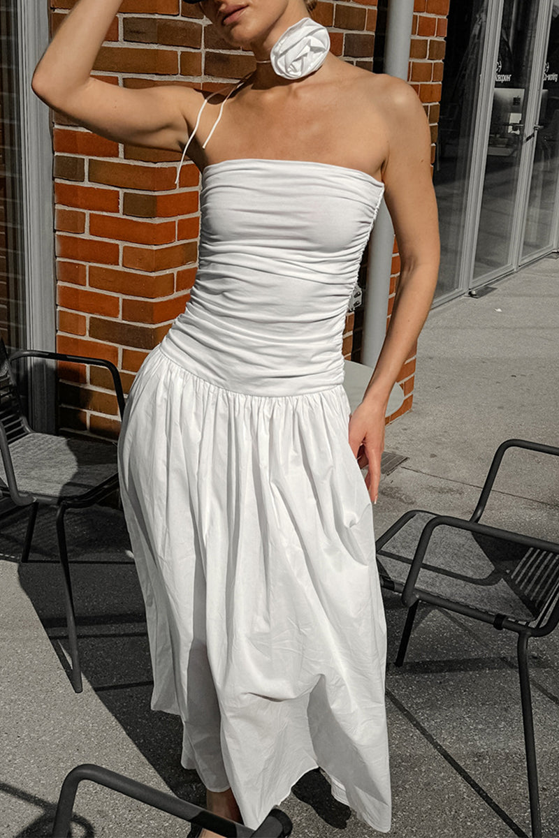 Beautifully Finished Dress in a Timeless Design