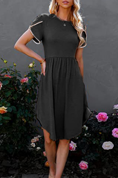 Beautifully Crafted Dress in a Classic Style
