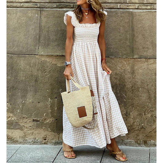 Classic Vintage Dress with a Flattering Fit