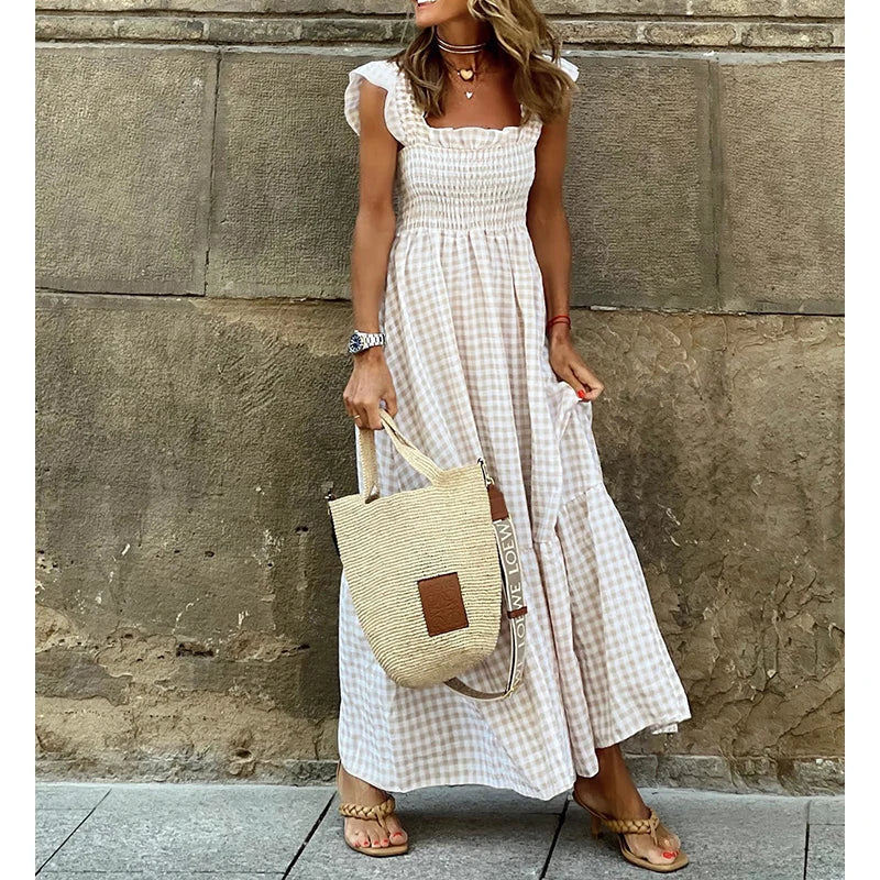 Classic Vintage Dress with a Flattering Fit