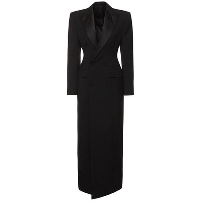 A Vintage Style Coat with Delicate Timeless Details