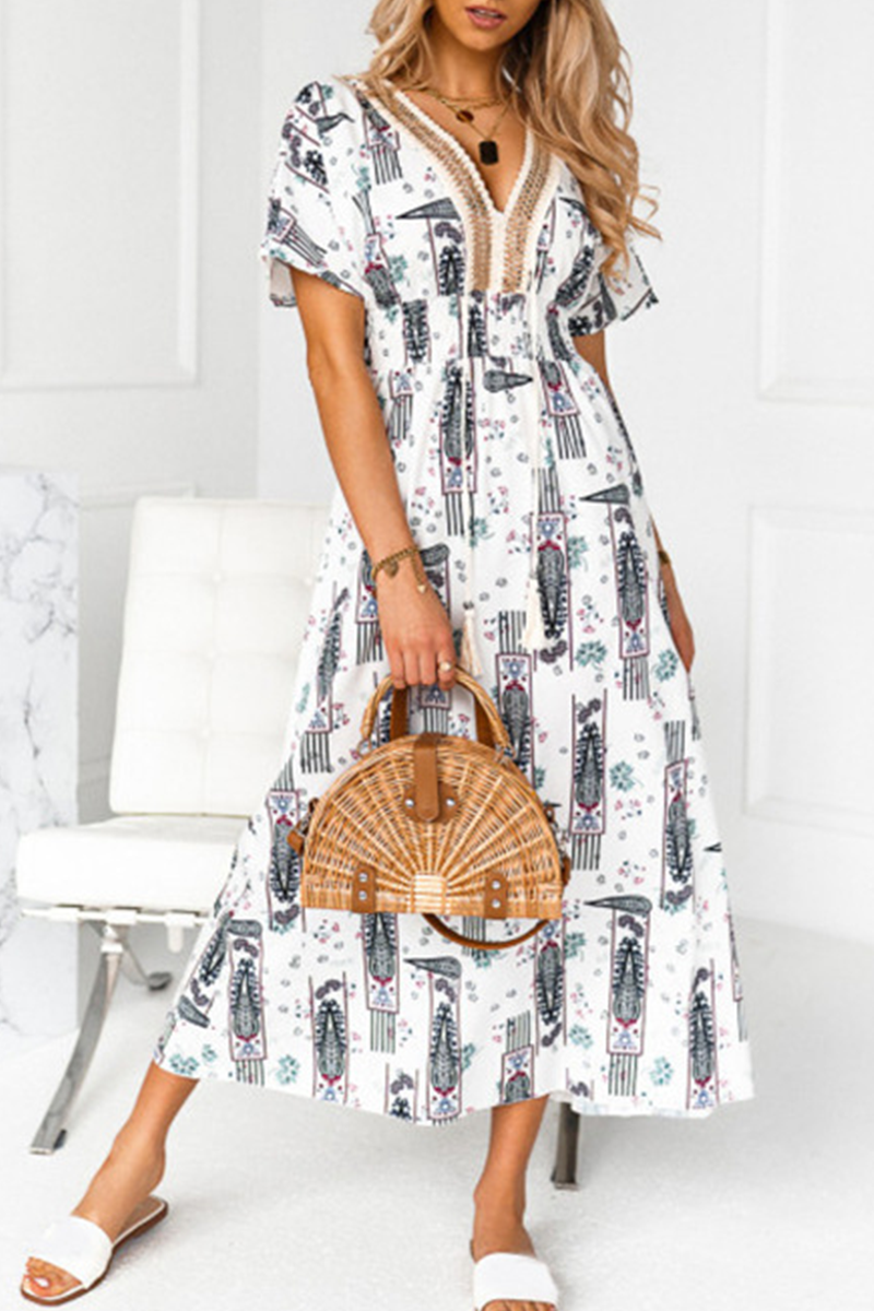 Gracefully Styled Dress for Any Occasion