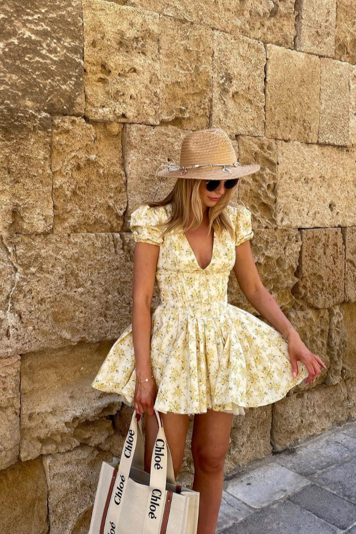 Sophisticated Dress with a Clean Classic Look