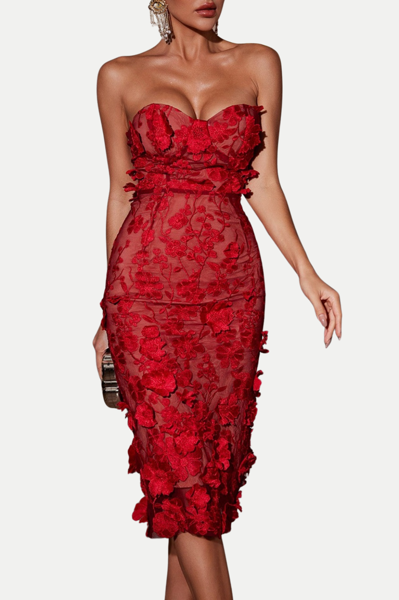 Well Tailored Dress with a Graceful Silhouette