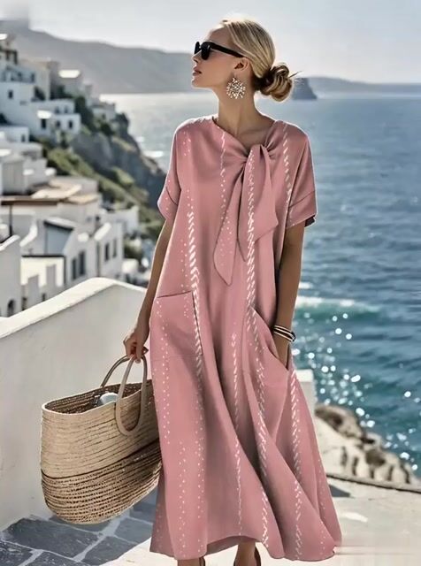Well Tailored Dress with a Graceful Silhouette