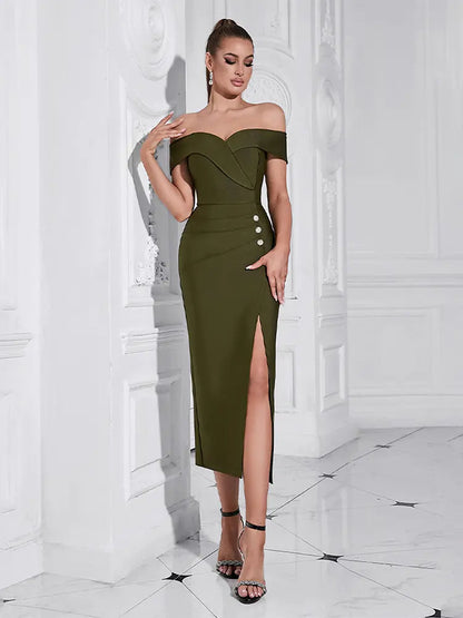Beautifully Finished Dress in a Timeless Design