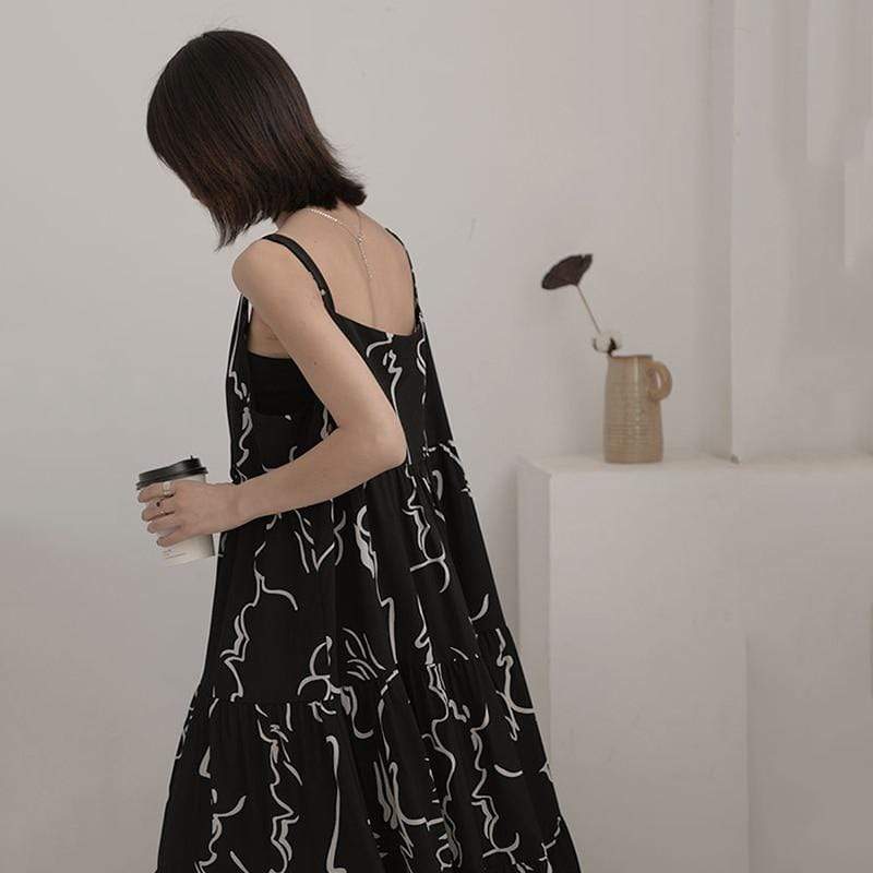 Effortlessly Elegant Dress with a Timeless Design