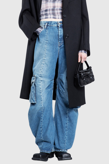 Effortlessly Elegant Garment with a Timeless Design