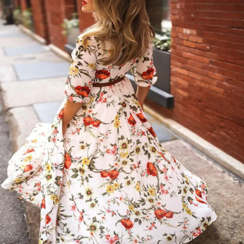 Effortlessly Elegant Dress with a Timeless Design