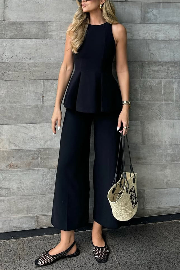 Effortlessly Elegant Pants with a Timeless Design