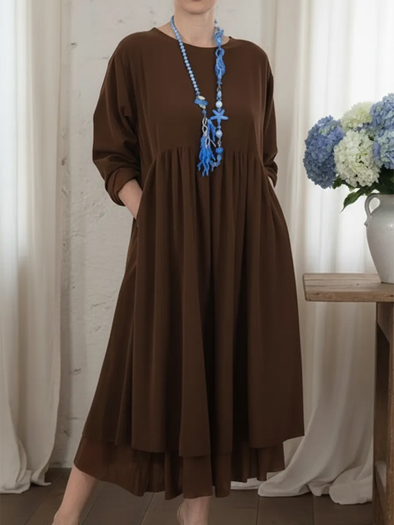 Beautifully Finished Dress in a Timeless Design