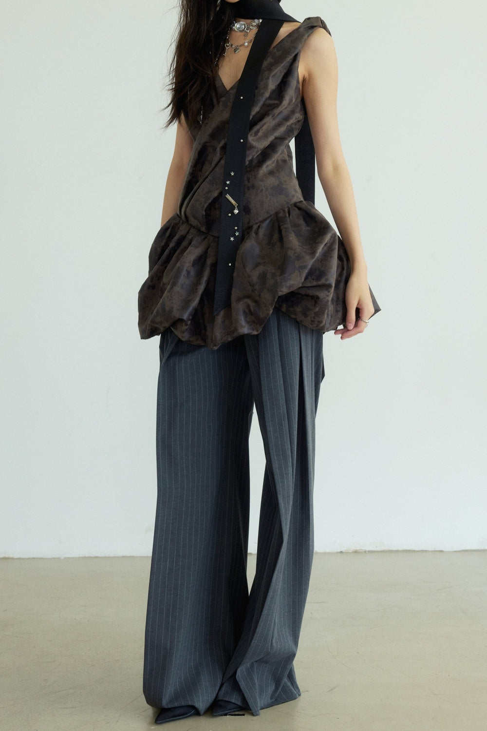 Well Tailored Dress with a Graceful Silhouette