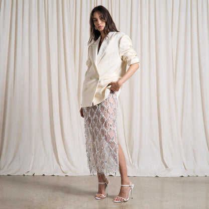 Well Tailored Garment with a Graceful Silhouette
