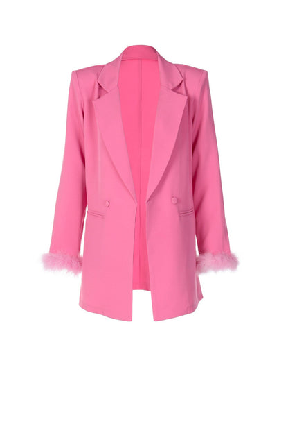 Beautifully Finished Garment in a Timeless Design