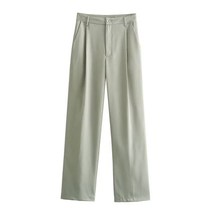 A Vintage Style Trousers with Delicate Timeless Details