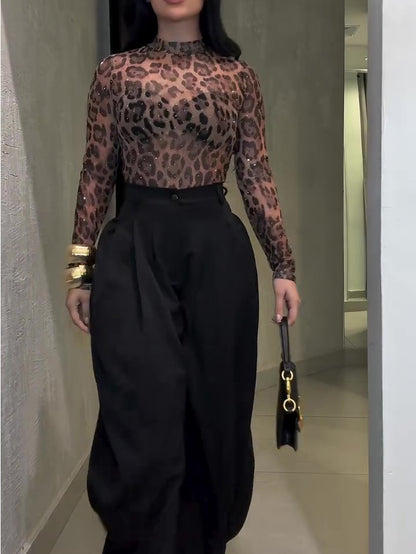 Classic Vintage Pants with a Flattering Fit