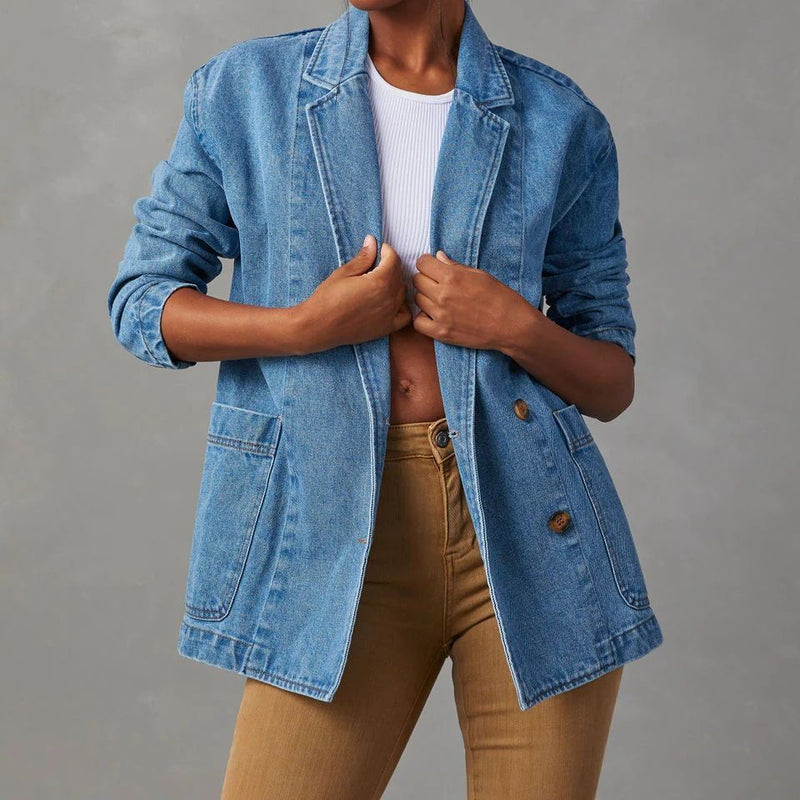 Sophisticated Garment with a Clean Classic Look