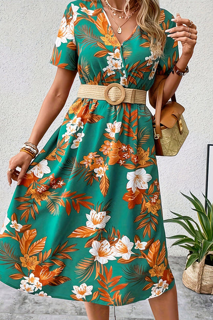 Classic Vintage Dress with a Flattering Fit