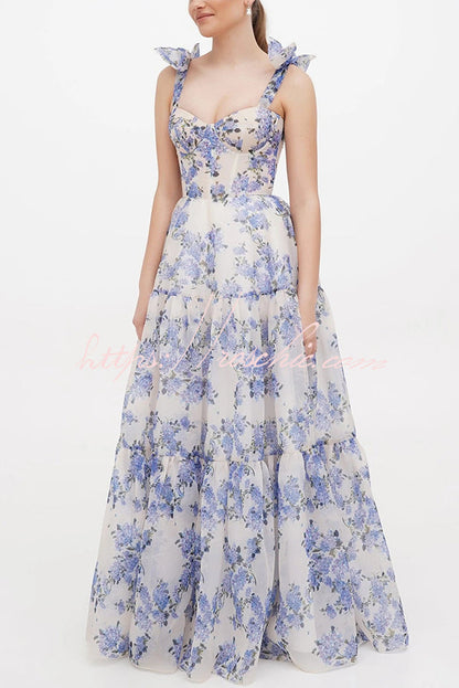 Beautifully Crafted Dress in a Classic Style