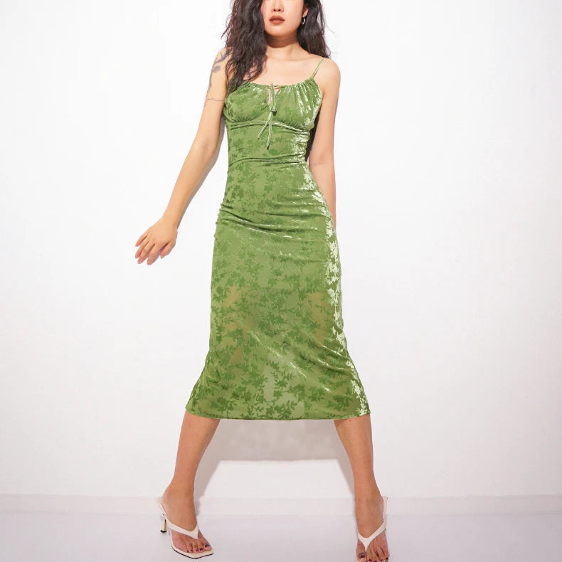 A Vintage Style Dress with Delicate Timeless Details