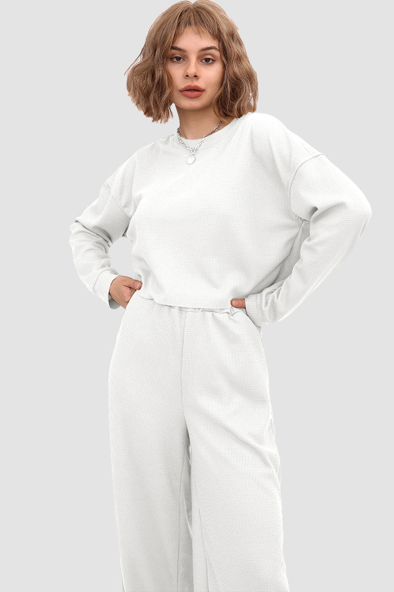 Well Tailored Pullover with a Graceful Silhouette
