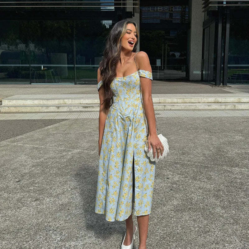 Classic Vintage & Enduringly Stylish Dress