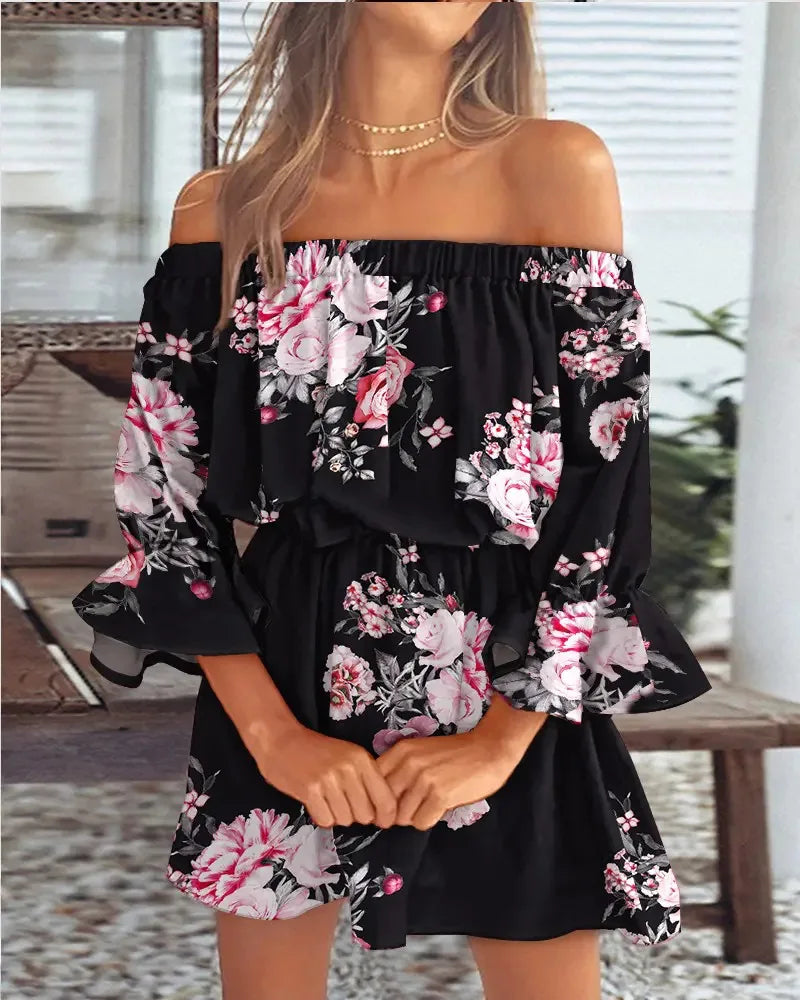 Classic Vintage Dress with a Flattering Fit
