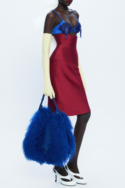 Beautifully Finished Garment in a Timeless Design