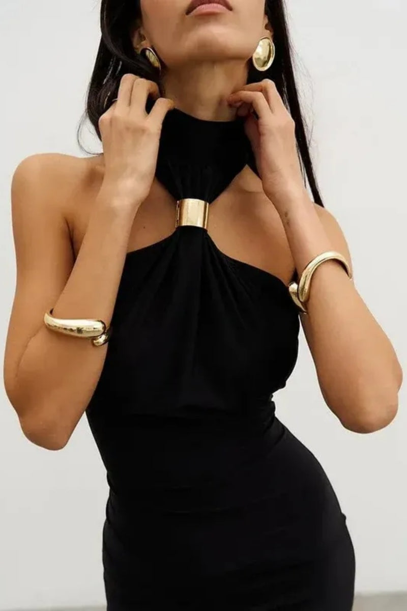 Beautifully Crafted Dress in a Classic Style