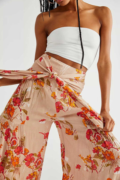 Classic Vintage Pants with a Flattering Fit