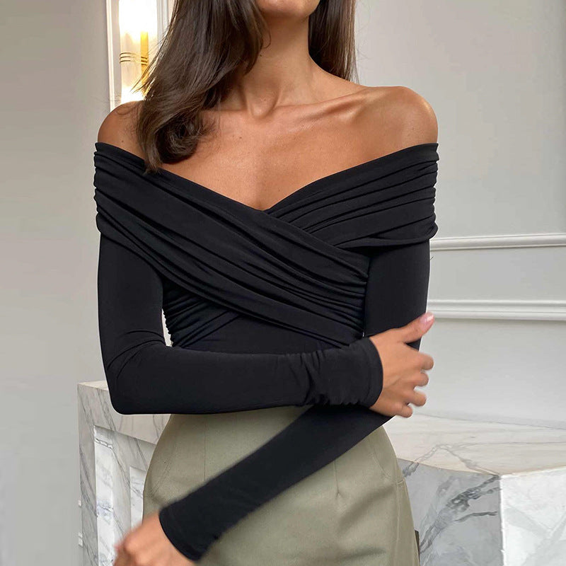 Effortlessly Elegant Garment with a Timeless Design
