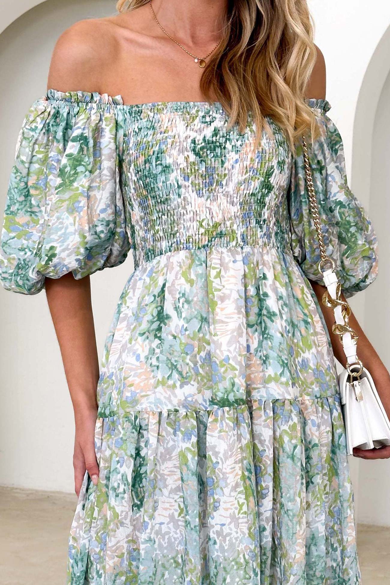 Beautifully Crafted Dress in a Classic Style