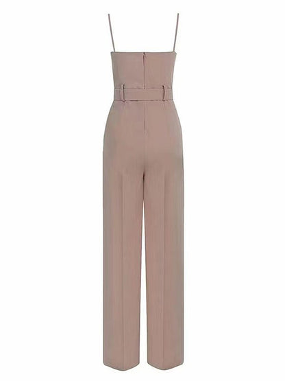 Well Tailored Pants with a Graceful Silhouette