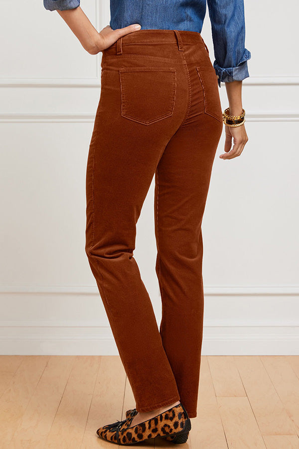 Elegantly Styled Pants for Everyday Wear
