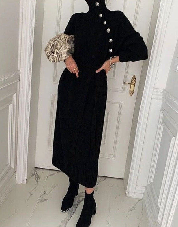 Beautifully Finished Dress in a Timeless Design