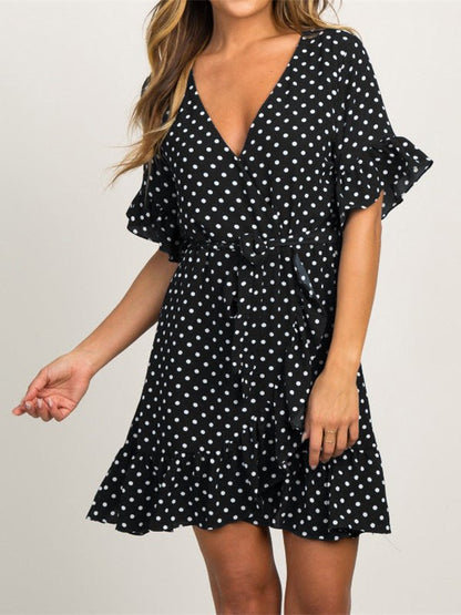 Gracefully Styled Dress for Any Occasion