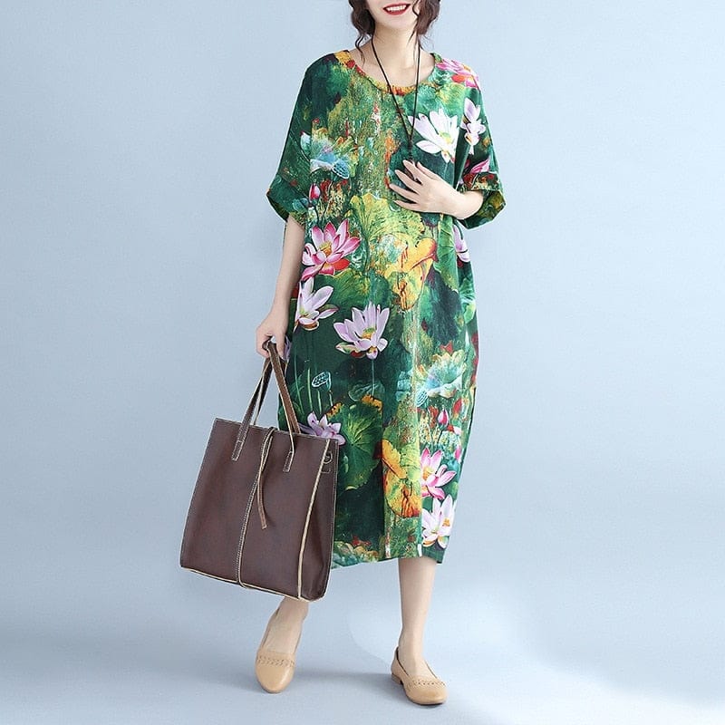 Well Tailored Dress with a Graceful Silhouette