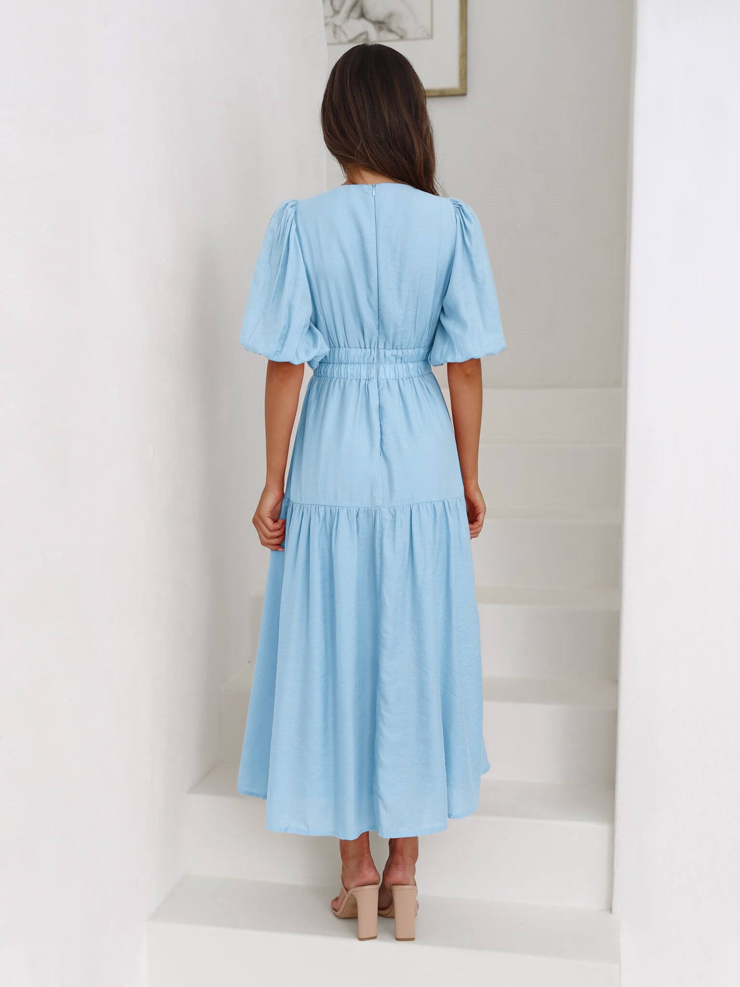 Beautifully Crafted Dress in a Classic Style