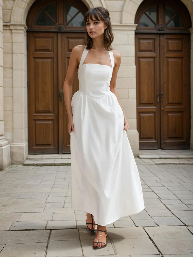 Beautifully Finished Dress in a Timeless Design