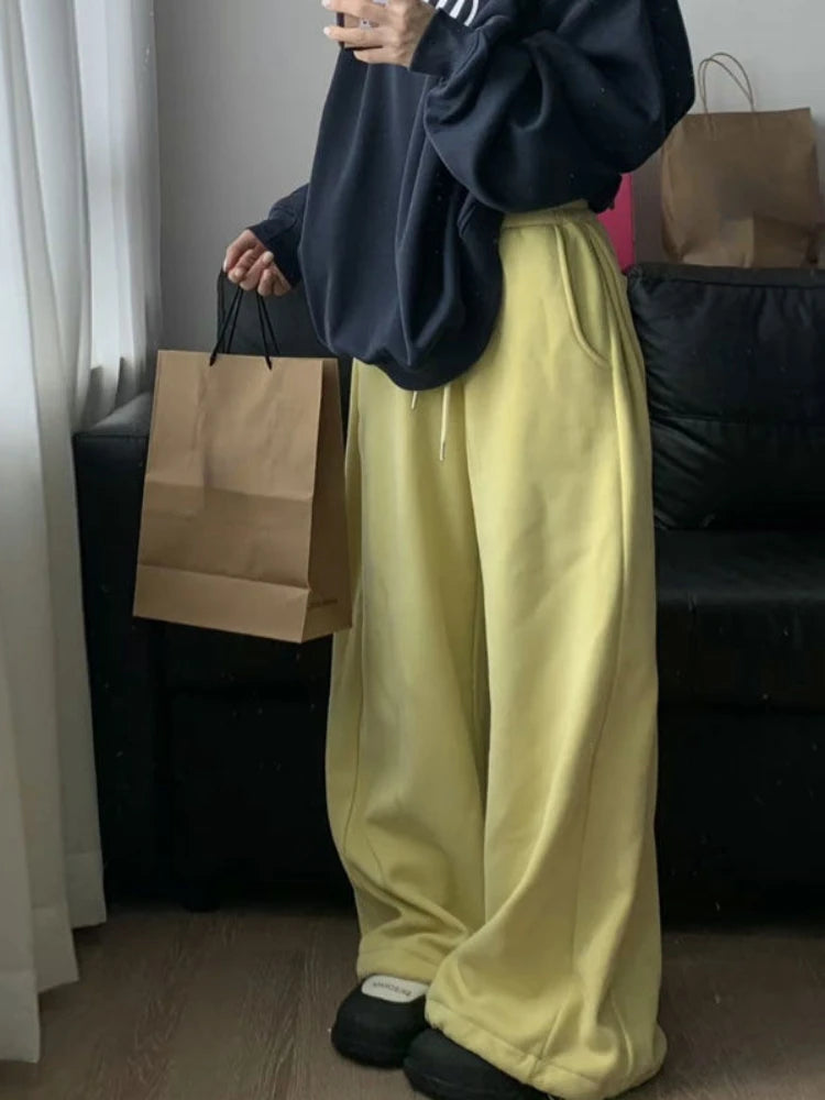 Sophisticated Pants with a Clean Classic Look