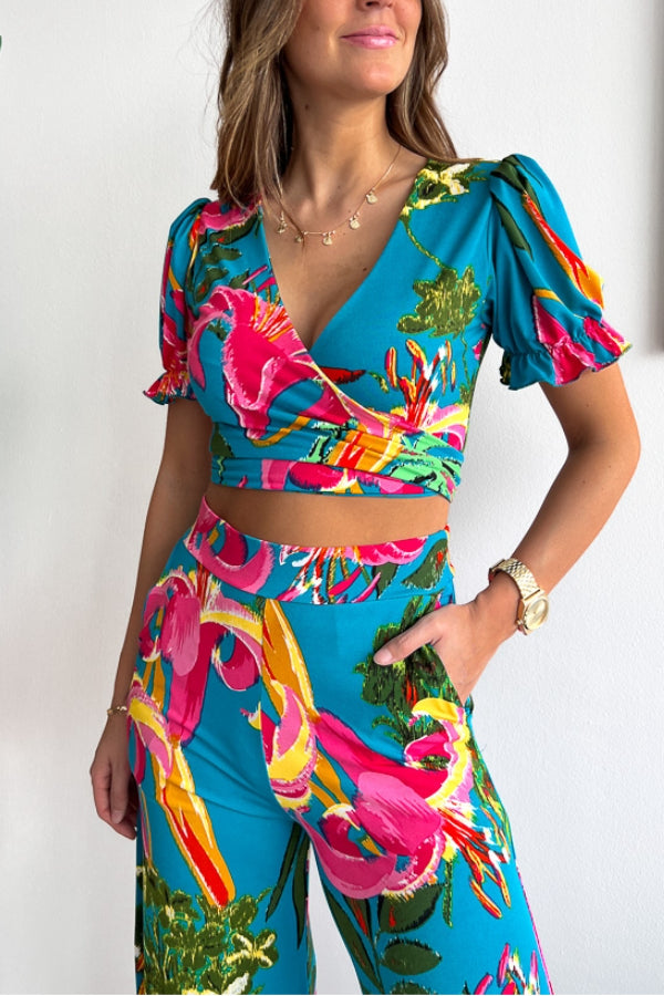 Classic Vintage Pants with a Flattering Fit