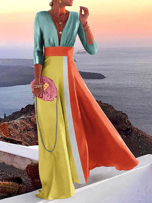 Beautifully Finished Dress in a Timeless Design